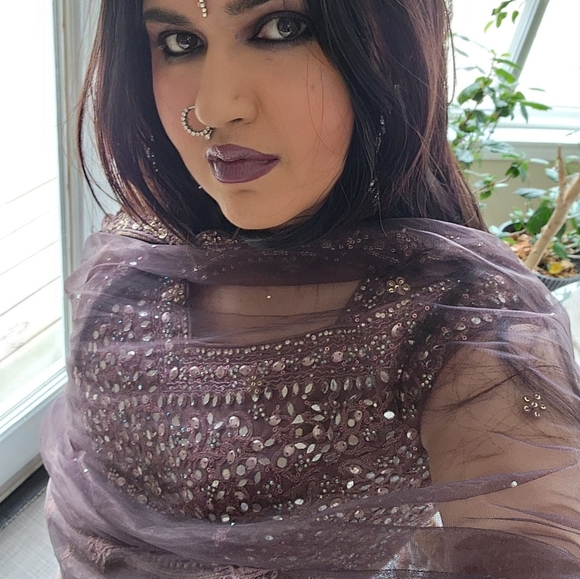 lehenga - Picture 1 of 4